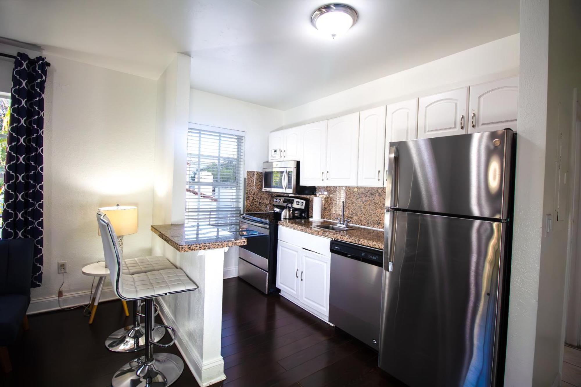 Hispaniola Apartments Part Of The Oasis Casita Collection Miami Beach Luaran gambar
