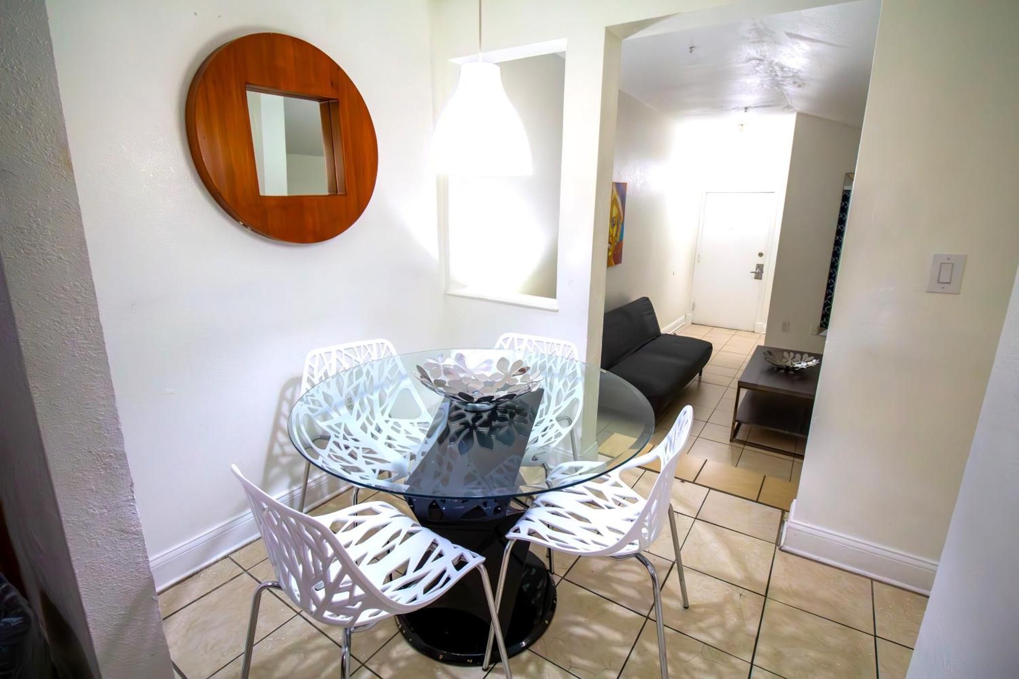 Hispaniola Apartments Part Of The Oasis Casita Collection Miami Beach Luaran gambar